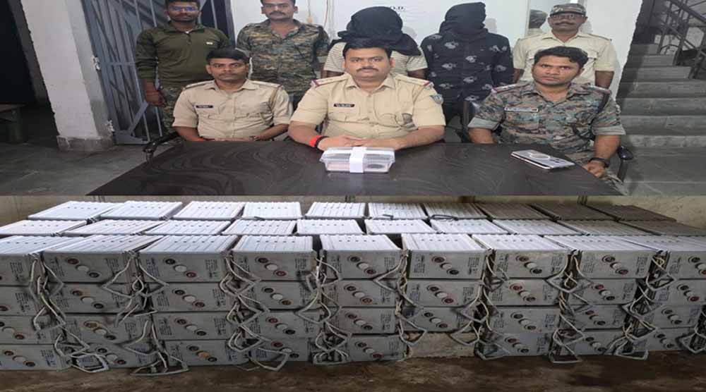 हजारीबाग पुलिस की बड़ी कार्रवाई: सोलर बैटरी चोरी करने वाले गिरोह का खुलासा 1 1 1324