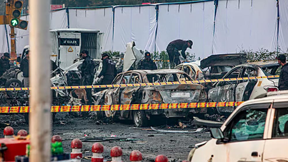 व्हाइट कॉलर आतंकवाद का चौंकाने वाला मामला: डॉक्टरों ने रची PM मोदी पर प्लानिंग 2 14A 87