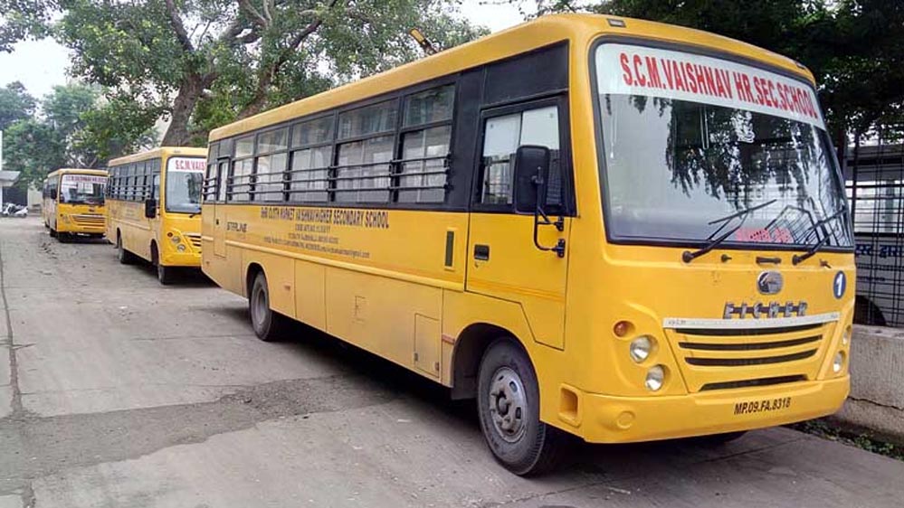 बस ड्राइवरों की फिटनेस भी जरूरी! इंदौर में स्कूल-कॉलेज बसों में नियमों का पालन सुनिश्चित 2 14A 96